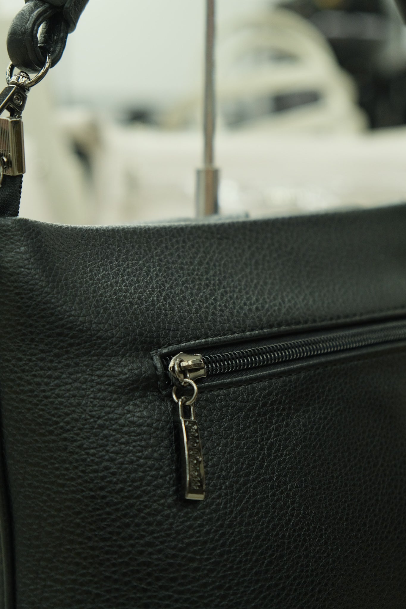 Rankinė Gilda Tohetti