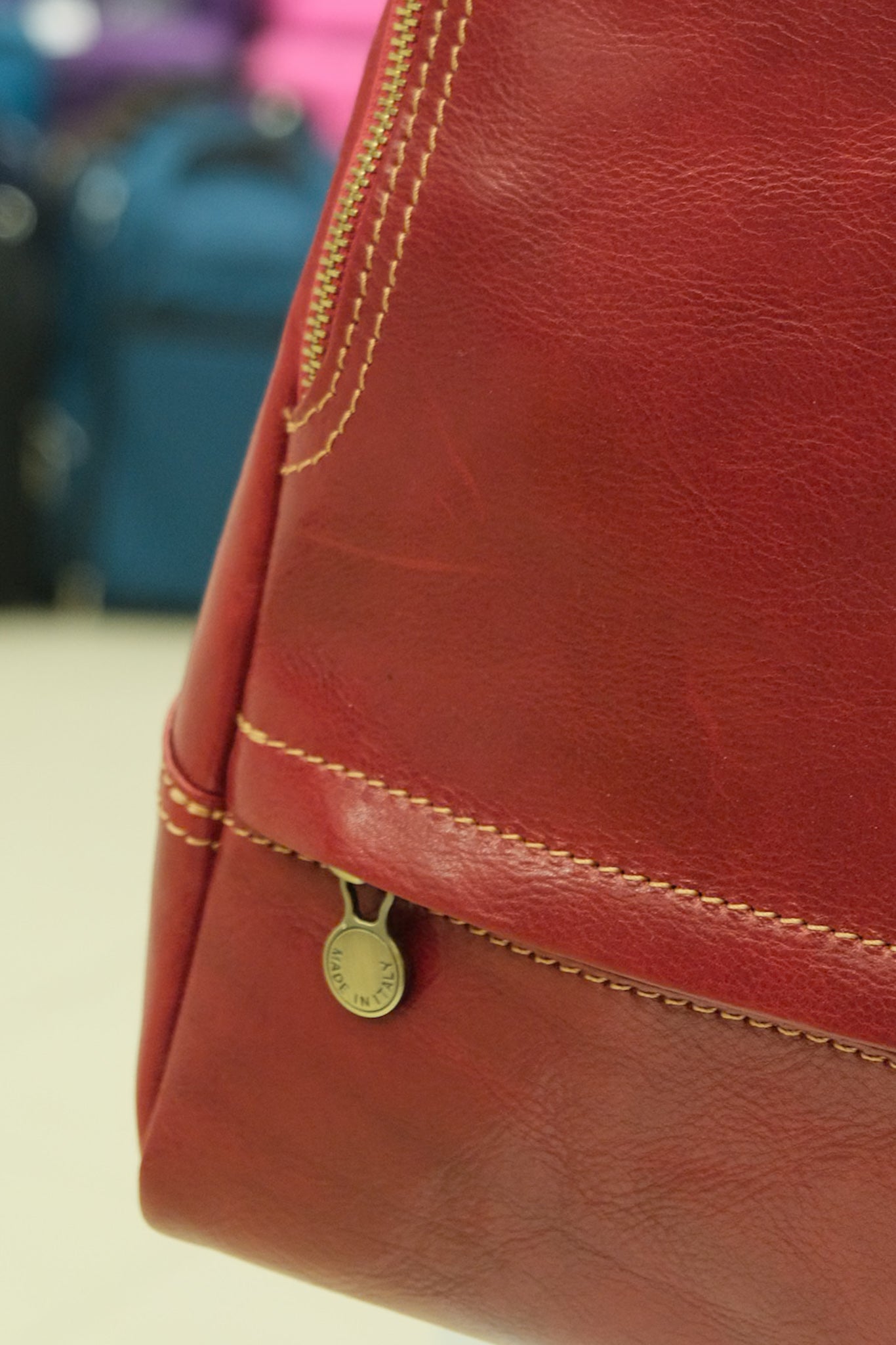 Natūralios odos moteriška kuprinė