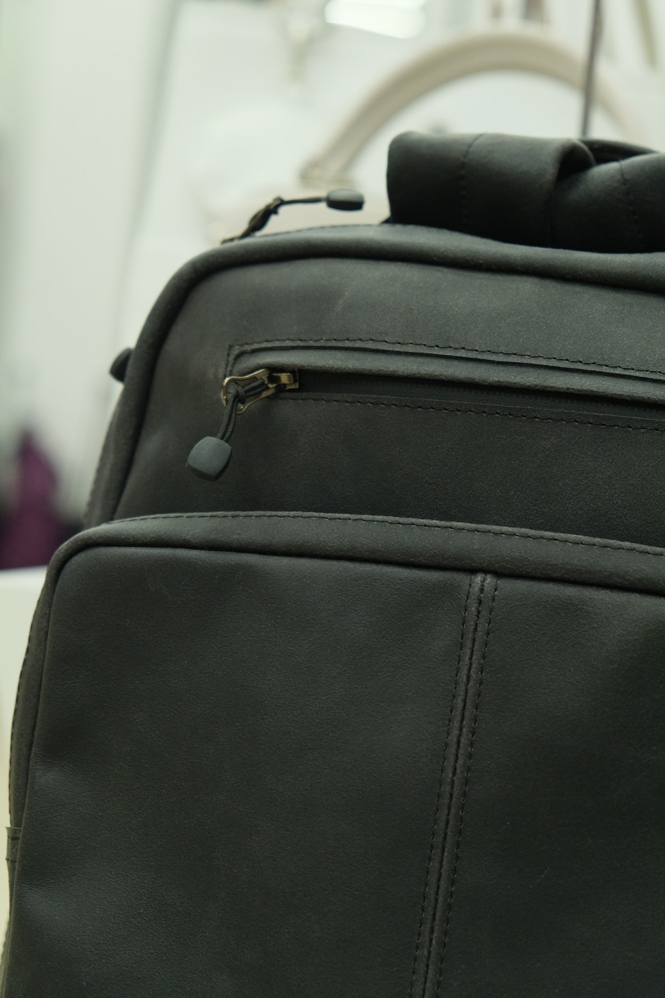 Lietuvių gamybos natūralios odos kuprinė